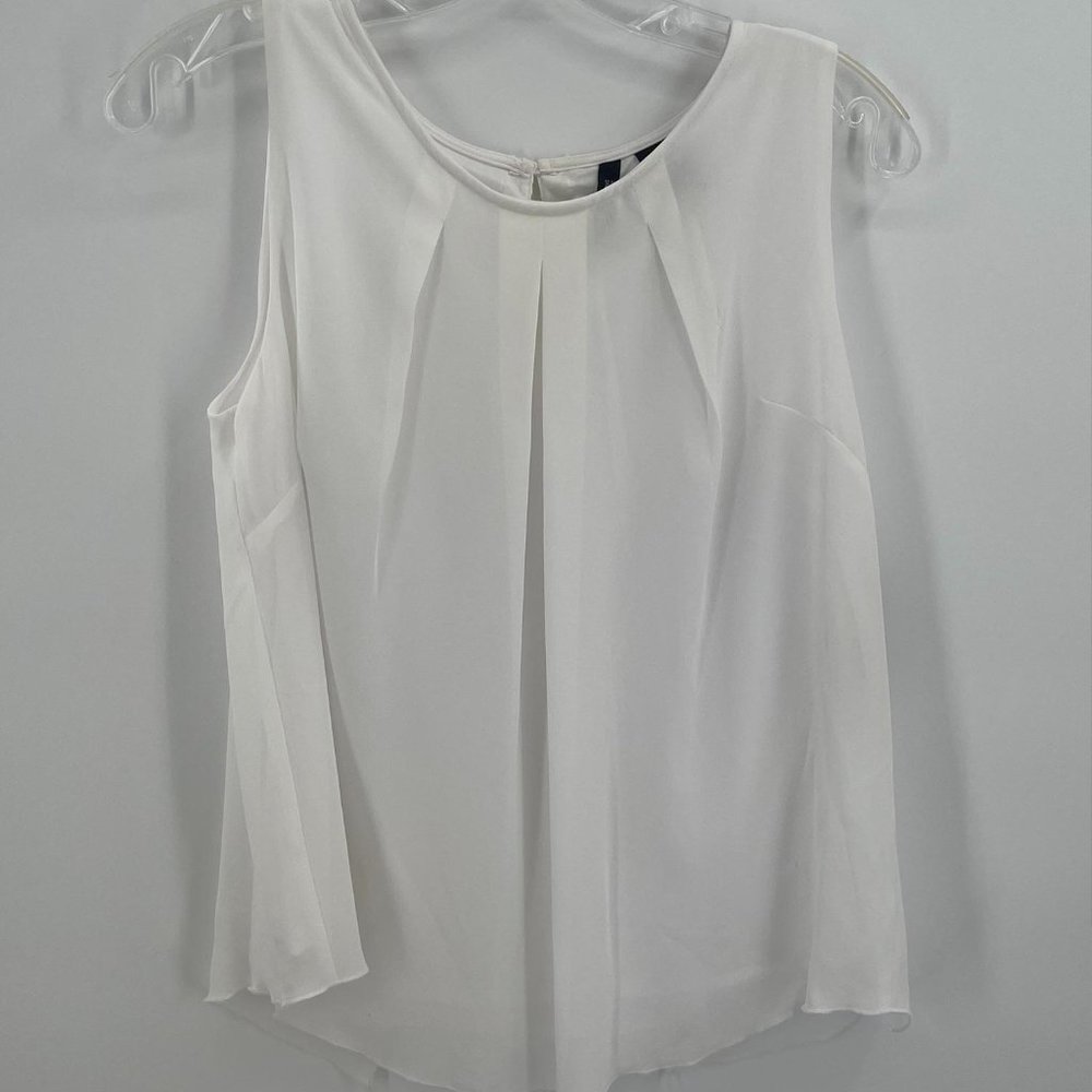 NWT NEW DIRECTION WHITE‎ SLEEVELESS BLOUSE